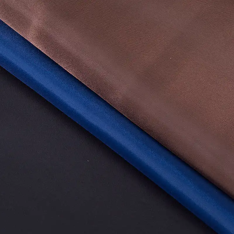 Applicazioni di tessuti laminati in poliestere oggi